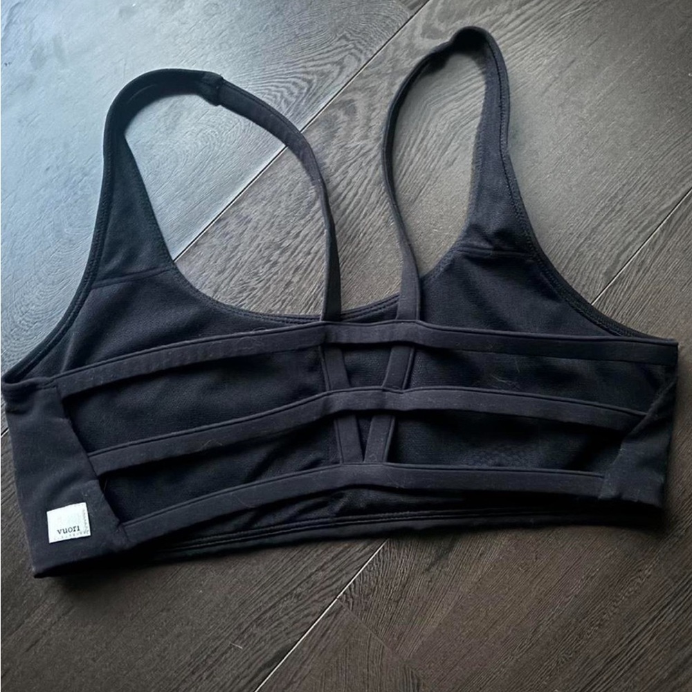 Vuori black Yosemite bra